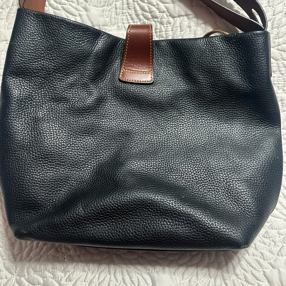 Dooney & Bourke black & brown leather shoulder bag with gold “C” ring/clasp. - Picture 10 of 13